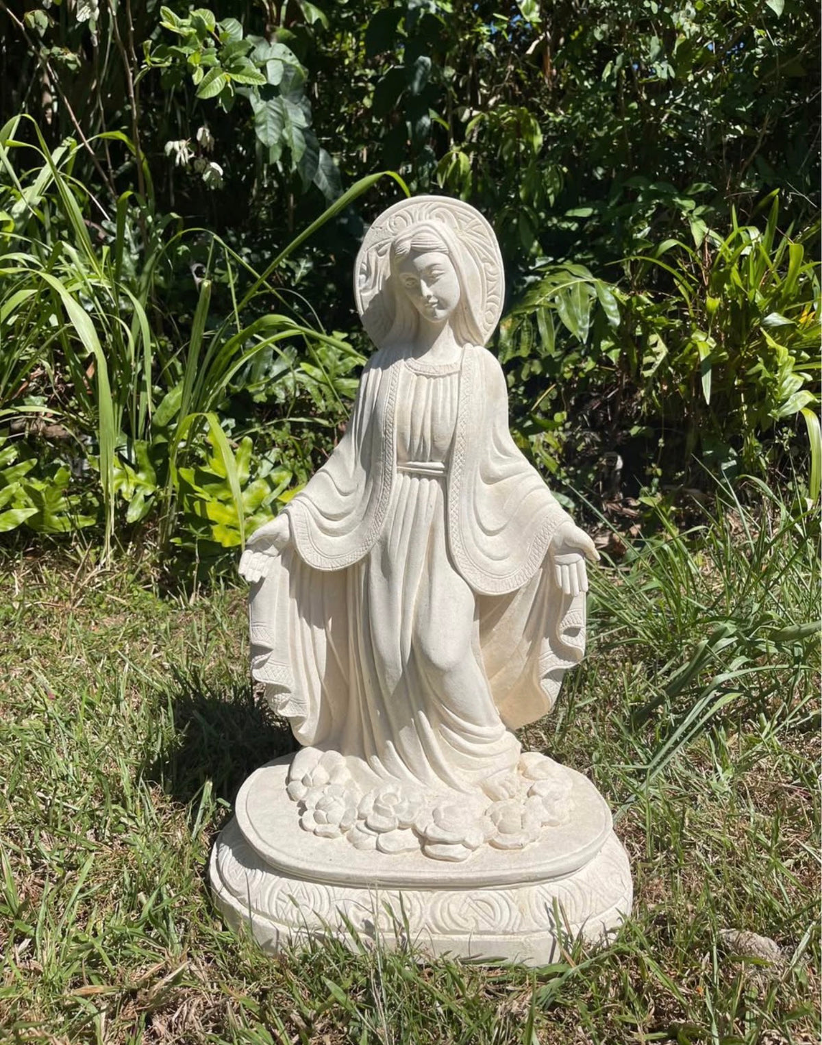 Pōhaku Goddess — "Divine Grace" | Hand-Carved Limestone Standing Goddess with Halo